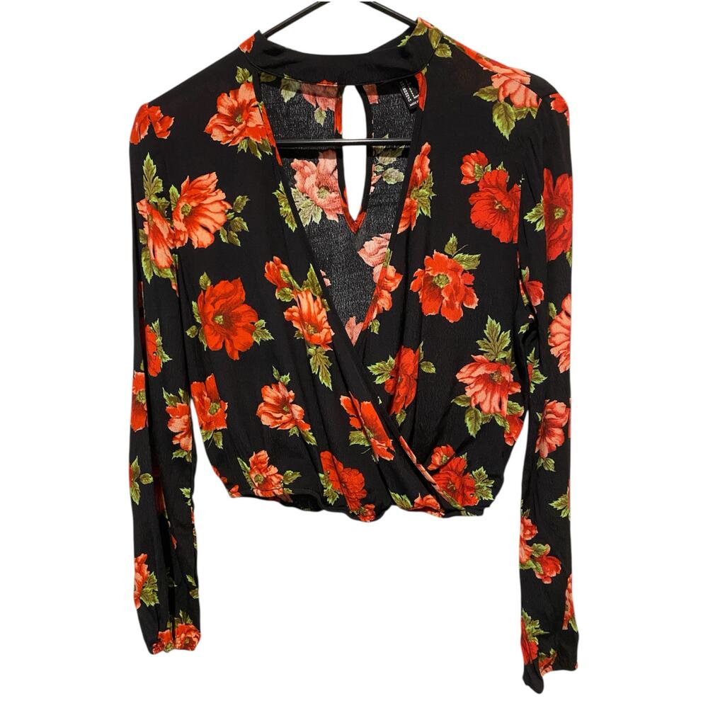 Forever 21 Floral Print Cropped Blouse Small Black Poinsettia Night Out Party